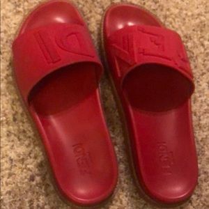 Men’s size 11 fendi slides